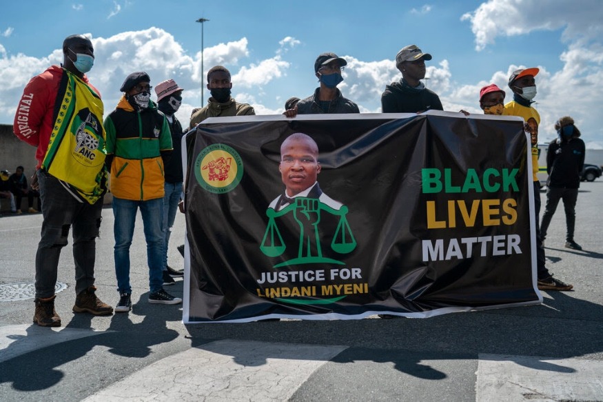 AFRIQUE2050 : Les Sud-Africains demandent justice pour un citoyen tué par la police américaine