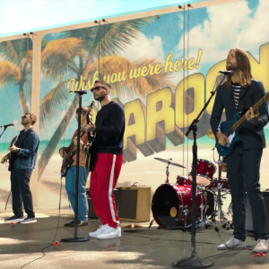 Maroon 5 reprend «Three Little Birds» de Bob Marley