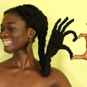 Les cheveux éloquents de l'ivoirienne LAETITIA KY