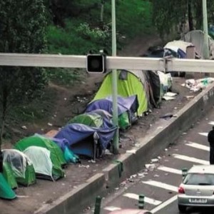 Pour les associations d'aide aux SDF, la côte d'alerte est dépassée