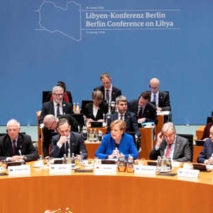 Europe : Les dirigeants mondiaux conviennent de ne pas s'immiscer en Libye