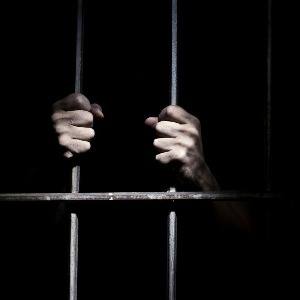 France : un père de famille écope de 16 ans de prison pour des actes sexuels sur ses propres fils