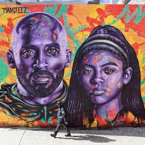 PEOPLE : Kobe Bryant : après Rihanna, Chris Brown rend un vibrant hommage la star (photo)