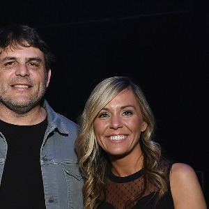 PEOPLE : Le chanteur Country Rhett Akins et sa femme Sonya accueillent un beau petit garçon