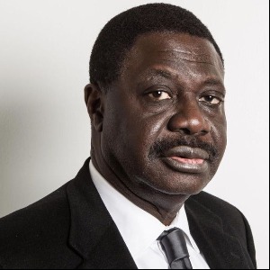 PEOPLE :Touché par le Coronavirus, l’ex-président de l’OM Pape Diouf s’est éteint