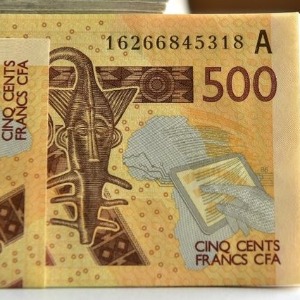 FRANCE :le gouvernement entérine la fin du franc CFA dans un projet de loi