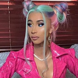 BUZZ : Cardi B se sent visée par une vidéo TikTok qui fait le buzz !