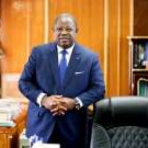 Gabon : voici l’exceptionnel parcours du regretté Emmanuel Issoze Ngondet