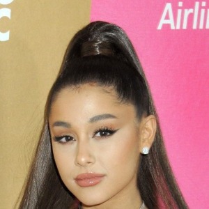 PEOPLE : Ariana Grande : la star surprant les  habitants du Kentucky