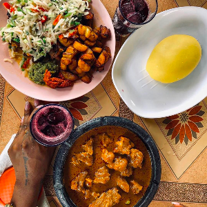 AFRIQUE 2050 :  Comment un banquier devenu podcasteur raconte les histoires des cuisines africaines