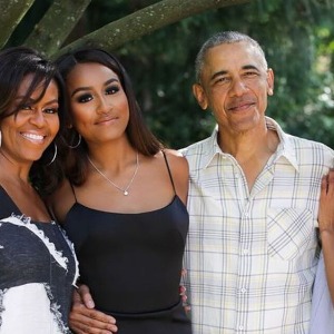 ACTU STARS  : Barack et Michelle Obama  leur fille Sasha est devenue une vraie bombe