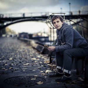 MUSIQUE Pauline Paris chante Renée Vivien : le clip de Chanson pour mon ombre