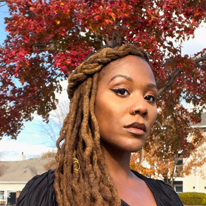 AFRIQUE2050 : Nikyatu Jusu sur sa victoire à Sundance et réinventer le genre d'horreur