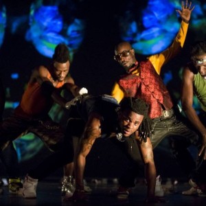 Pour savourer pleinement la magie musicale de la Côte d’Ivoire, aventurez-vous dans ses salles de concert animées