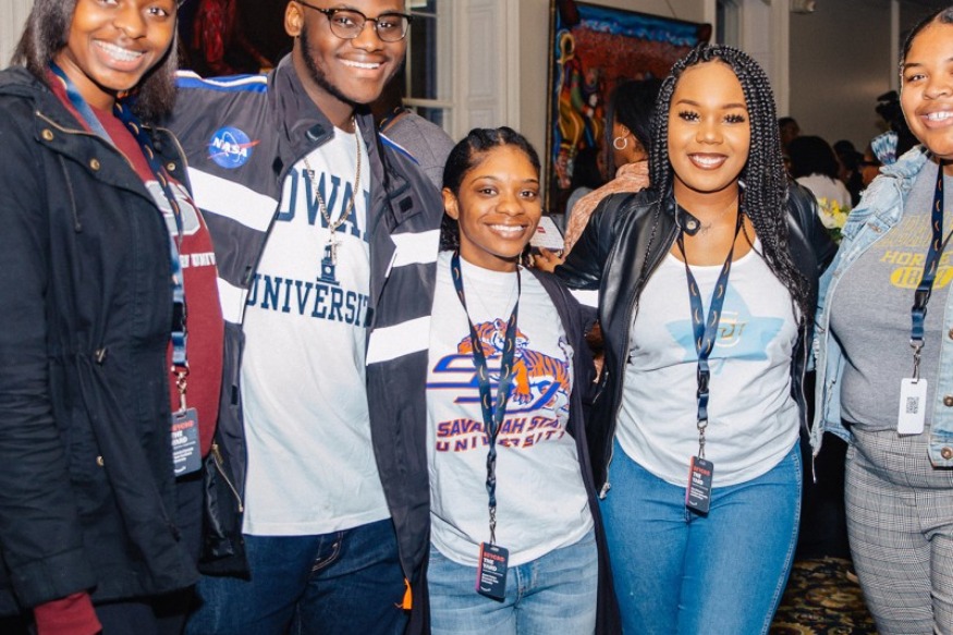 Amazon : Élargir la voie aux leaders noirs de l'avenir