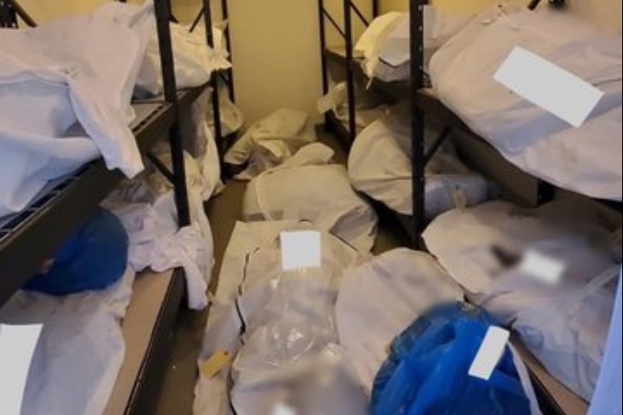 AMÉRIQUE : Un hôpital de Détroit entasse les corps des victimes du Covid-19 – photos