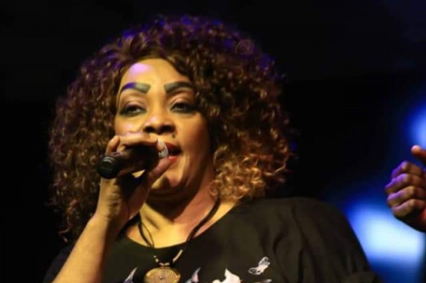 PEOPLE : Tina Glamour son étrange confidence sur les amitiés dans le Showbiz