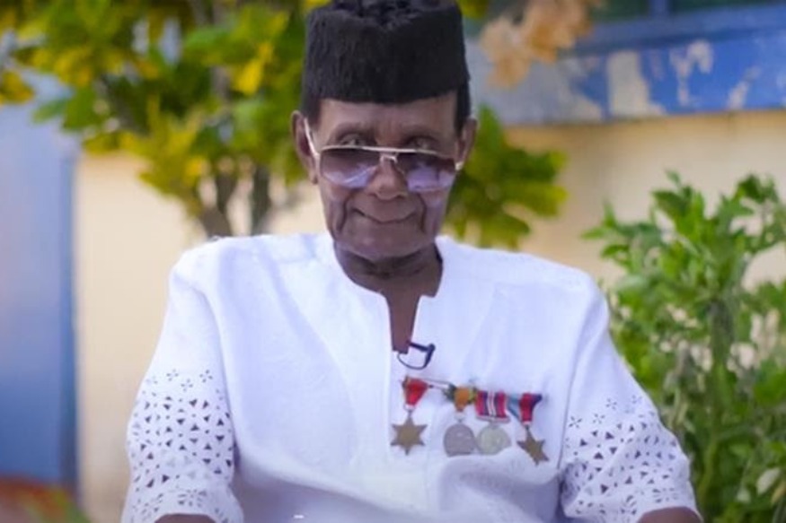 AFRIQUE 2050 Coronavirus : Un vétéran de la guerre du Ghana, 95 ans, parcourt 23 km pour collecter des fonds