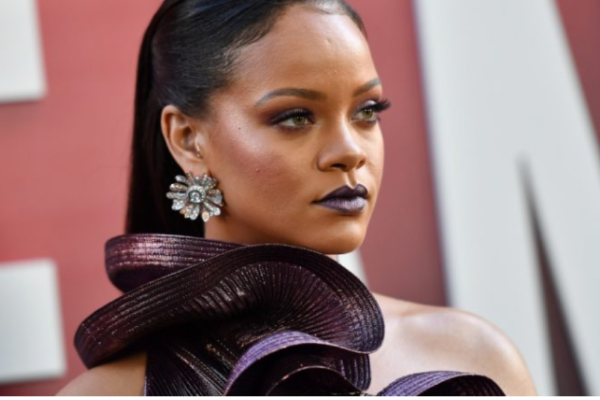 PEOPLE : Rihanna : son dernier album  «ANTI», explose encore et encore!!