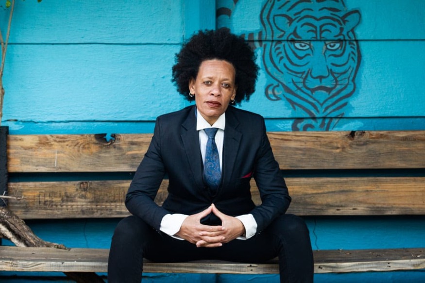 AFRIQUE 2050 :  Rencontrez le leader de l'activisme de la fierté de la vieille école en Afrique du Sud