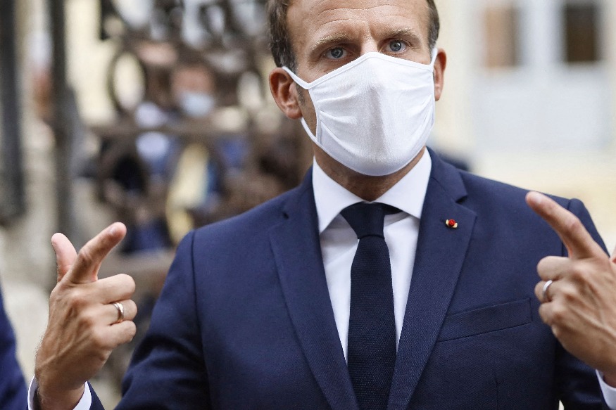 RADIOTAMTAM POLITIQUE : Emmanuel Macron sur les dents : « On ferme notre gu**le »