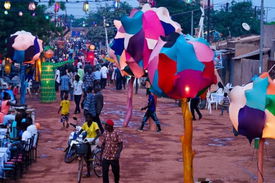 AFRIQUE2050 : Le festival burkinabé soulage les habitants au milieu d'une pandémie