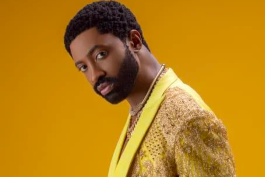 REVUE DE PRESSE : Restez réveillé avec les actualités Top10