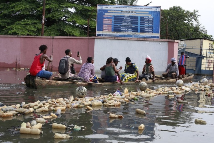 Les inondations sèment le chaos à Kinshasa, la capitale de la RD Congo